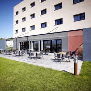 Welcome to Holiday Inn Express Marseille Airport.