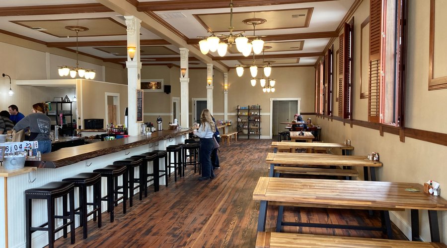 The Boardroom Ferndale is also a popular venue for wedding rehearsal dinners, large birthday parties, and other celebrations. Both casual and elegant, the location perfect atmosphere for family-friendly and corporate events.