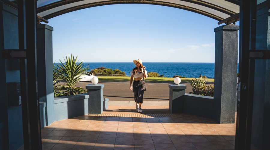 Entrance to Seafront Hotel
