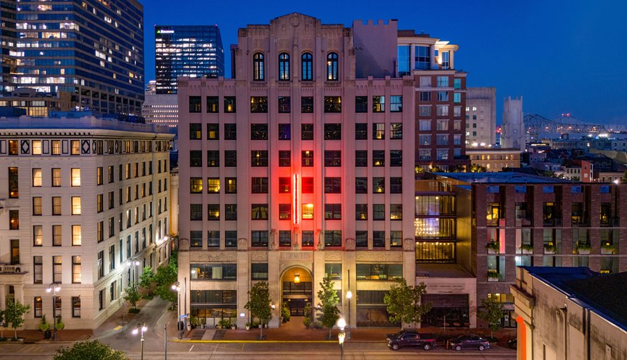 The Barnett - Hotel Exterior