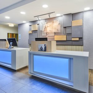 Welcome to Holiday Inn Express Winnipeg - Polo Park!