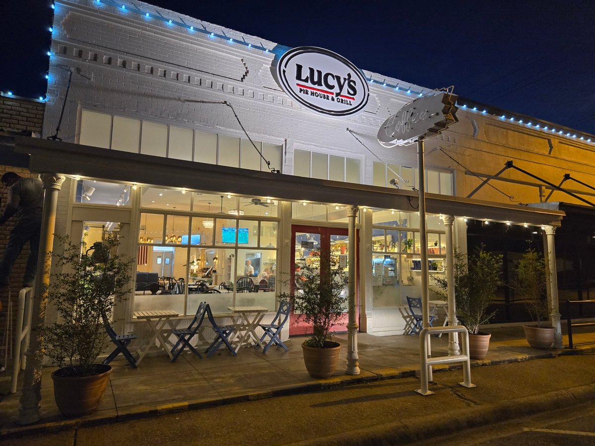 LUCY'S PIE HOUSE & GRILL, Sealy - Updated 2024 Restaurant Reviews, Menu ...