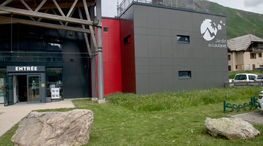L'entrée du jardin