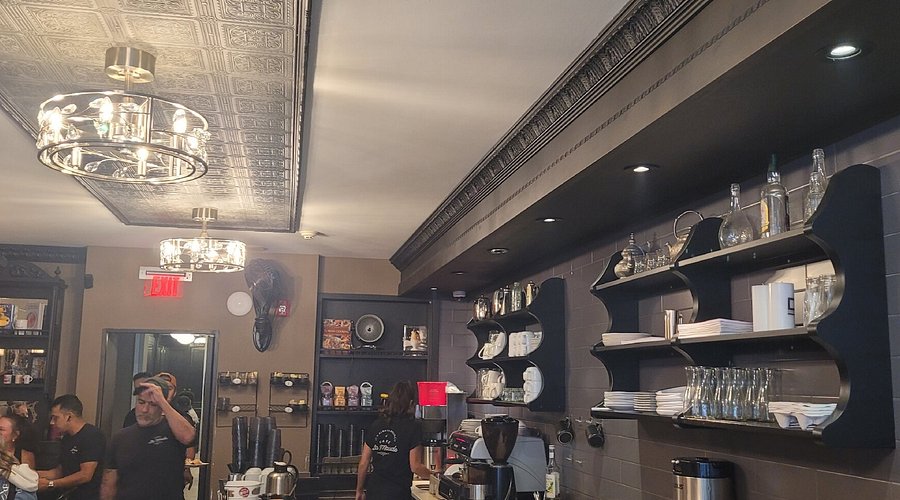 Cafe La Maude