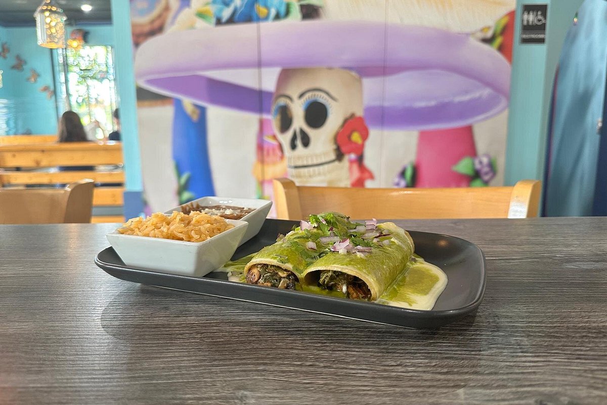 THE 10 BEST Restaurants in Daytona Beach Updated April 2025