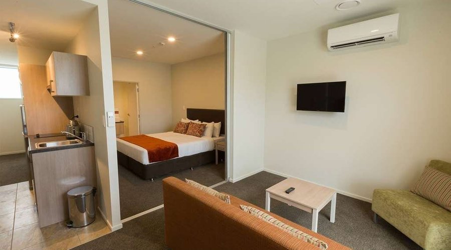 Guest room