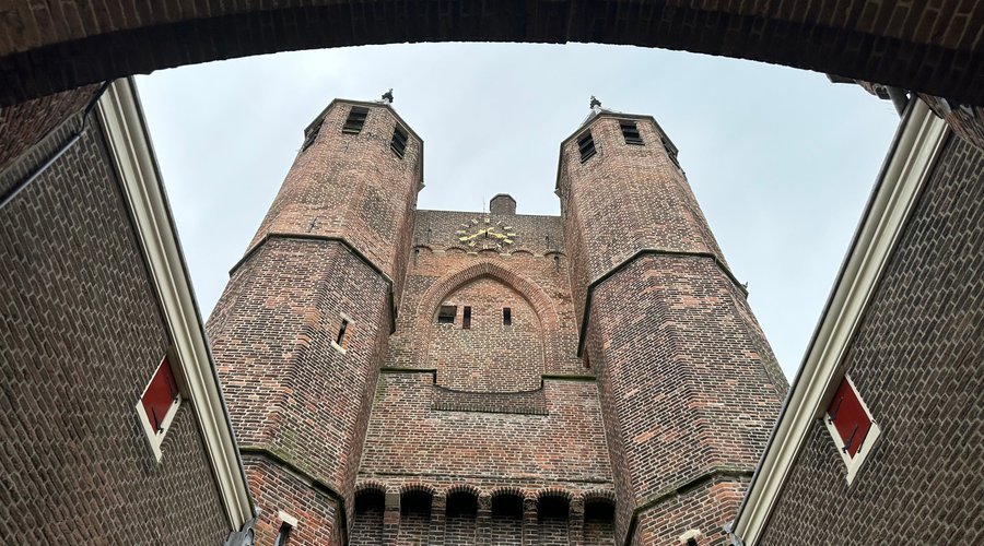 The Amsterdamse Poort  looks much the same as it did centuries ago. You can still walk through the ancient gateways, just as you could almost 700 years ago. 
