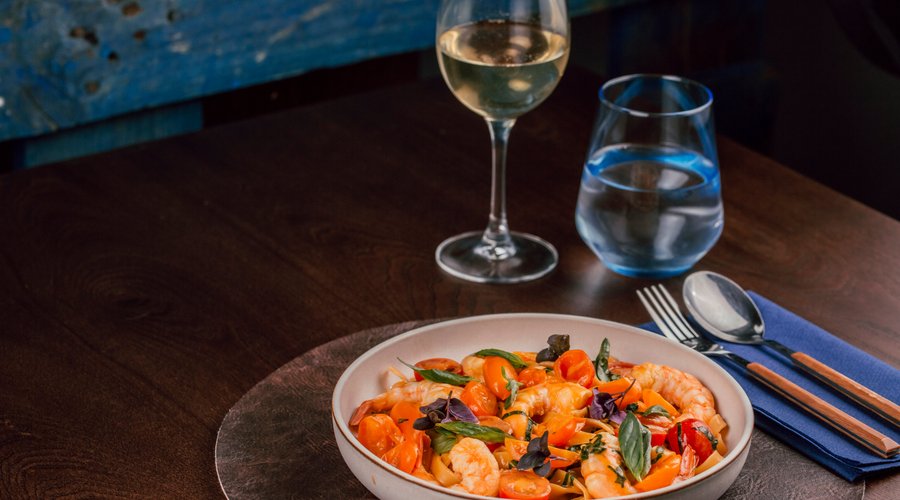 Tagliatelle de Gambas e Manjericão