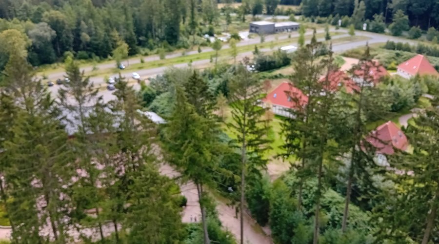 Blick zu den großen und kostenlosen Parkplatz.