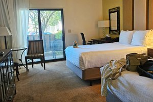 Room & Suite