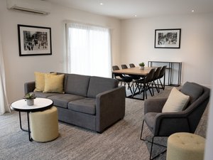 Room & Suite