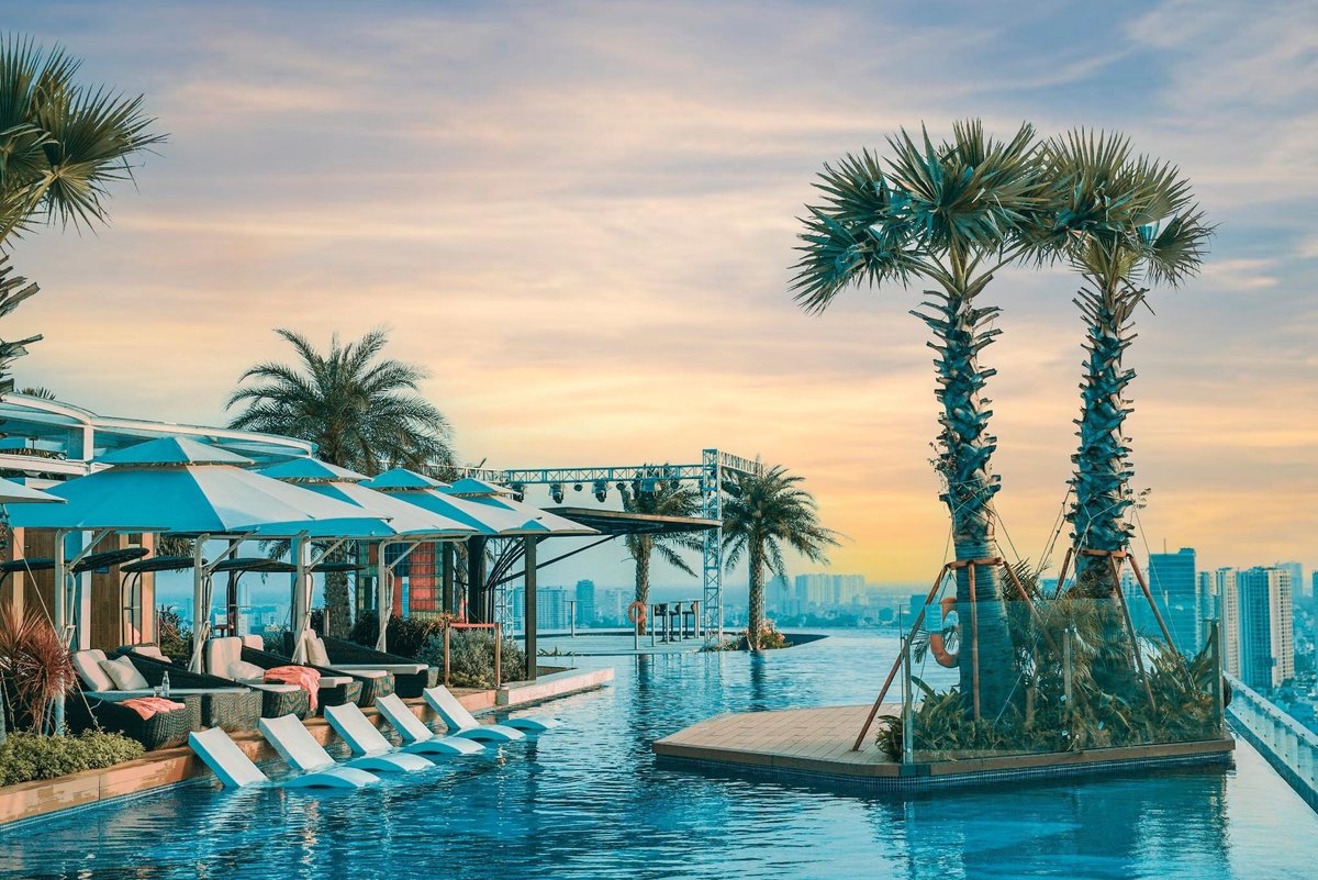 Luxury Hotel Pool