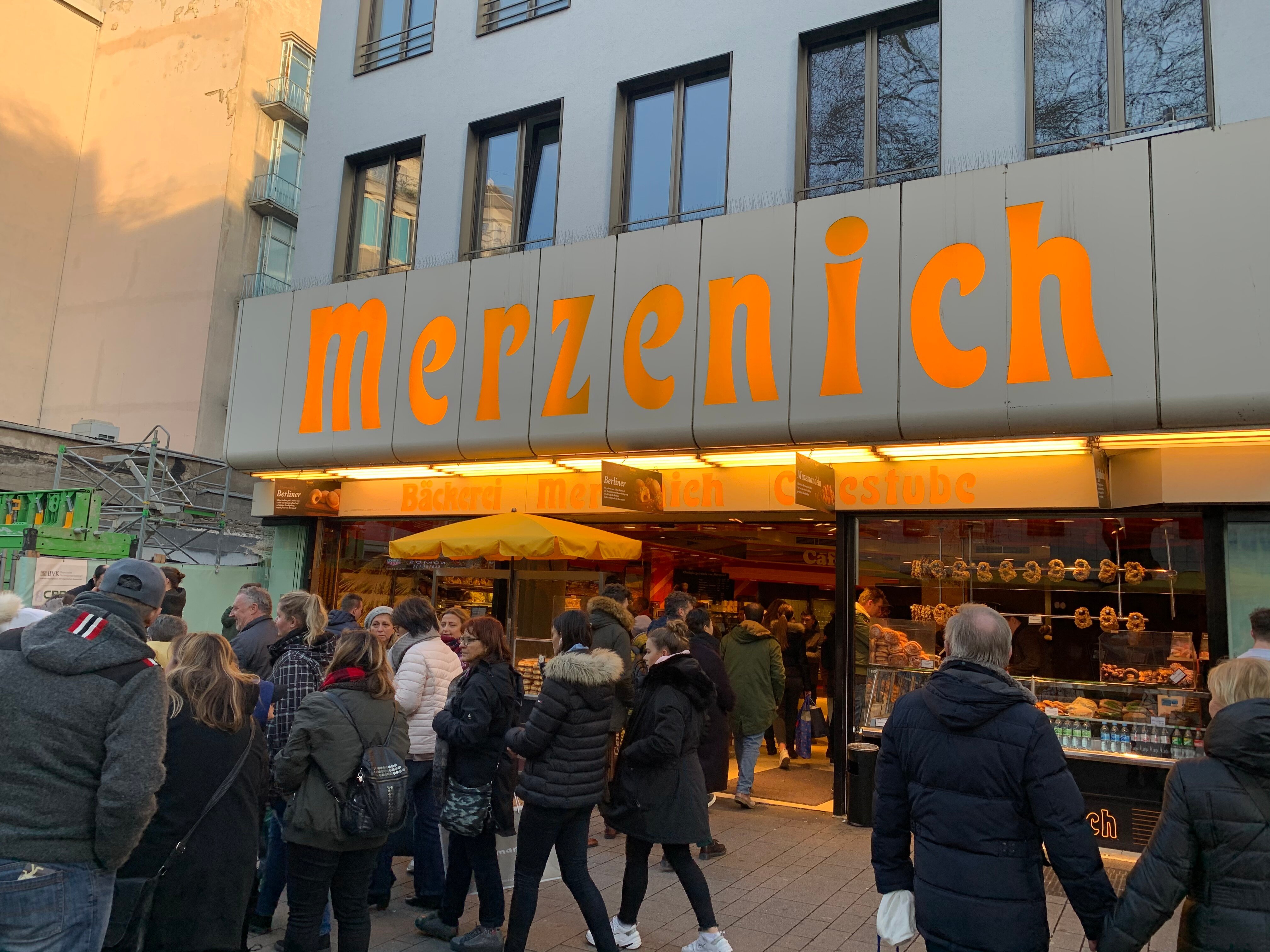 MERZENICH BACKEREIEN, Cologne - Altstadt-Nord - Updated 2024 Restaurant ...