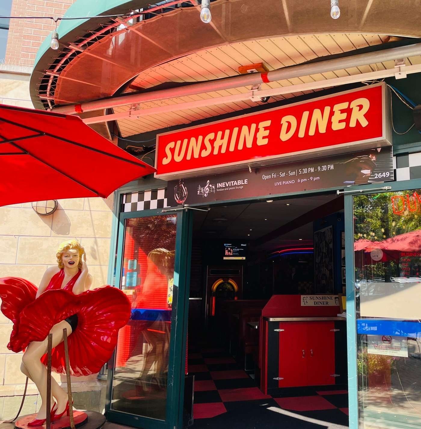 SUNSHINE DINER, Vancouver - Kitsilano - Photos & Restaurant Reviews - Order Online Food Delivery - Tripadvisor