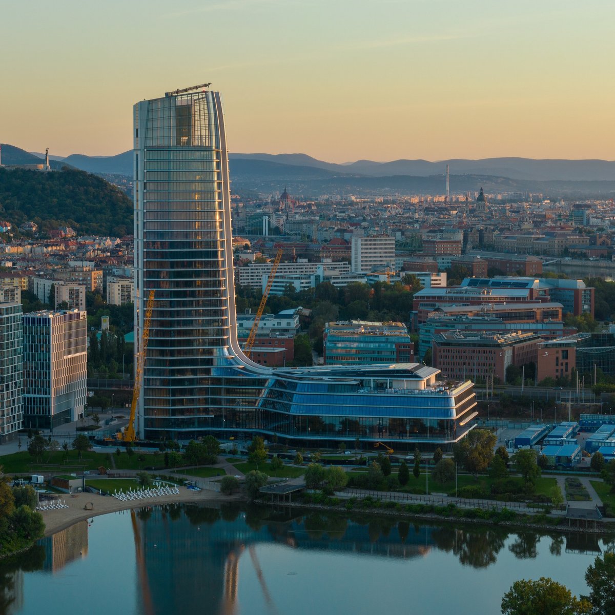 MOL CAMPUS SKYDECK (Budapest): Ce qu'il faut savoir pour votre visite ...