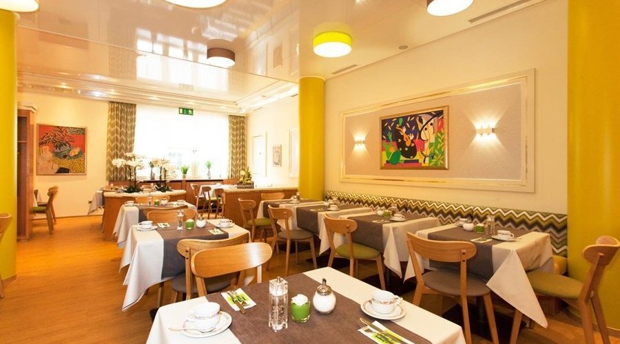 779581 Restaurant