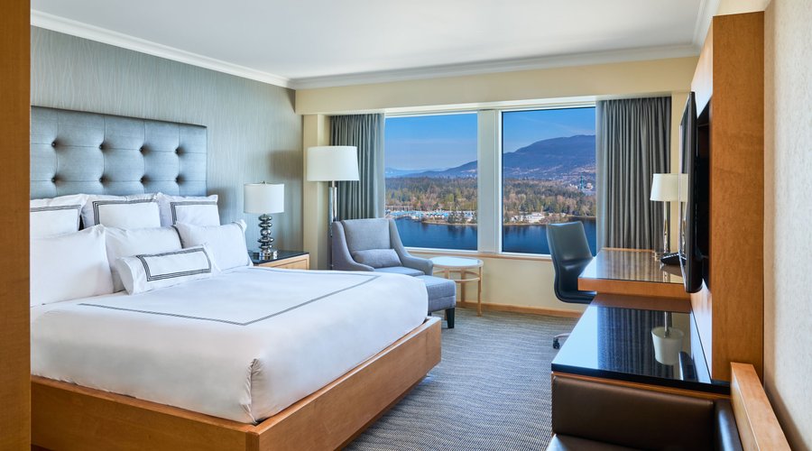 Deluxe Harbour Room, the perfect place to relax and unwind. Beautifully framed through our large windows, take in the stunning views of the coastal mountains and Stanley Park while enjoying the numerous in-room amenities available during your stay in the iconic waterfront in Vancouver B.C.