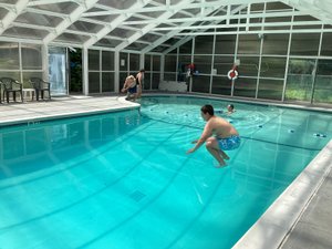 Pool & Beach