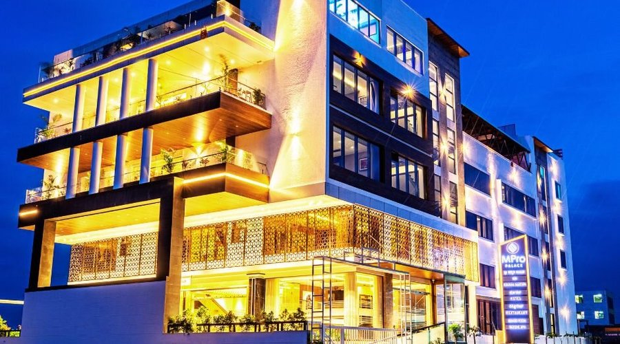 Hotel Façade 