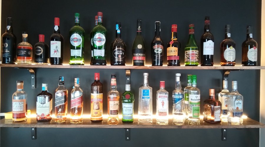 Bar disponível a qual hora!