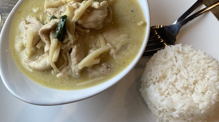 Green curry with chicken. So good!