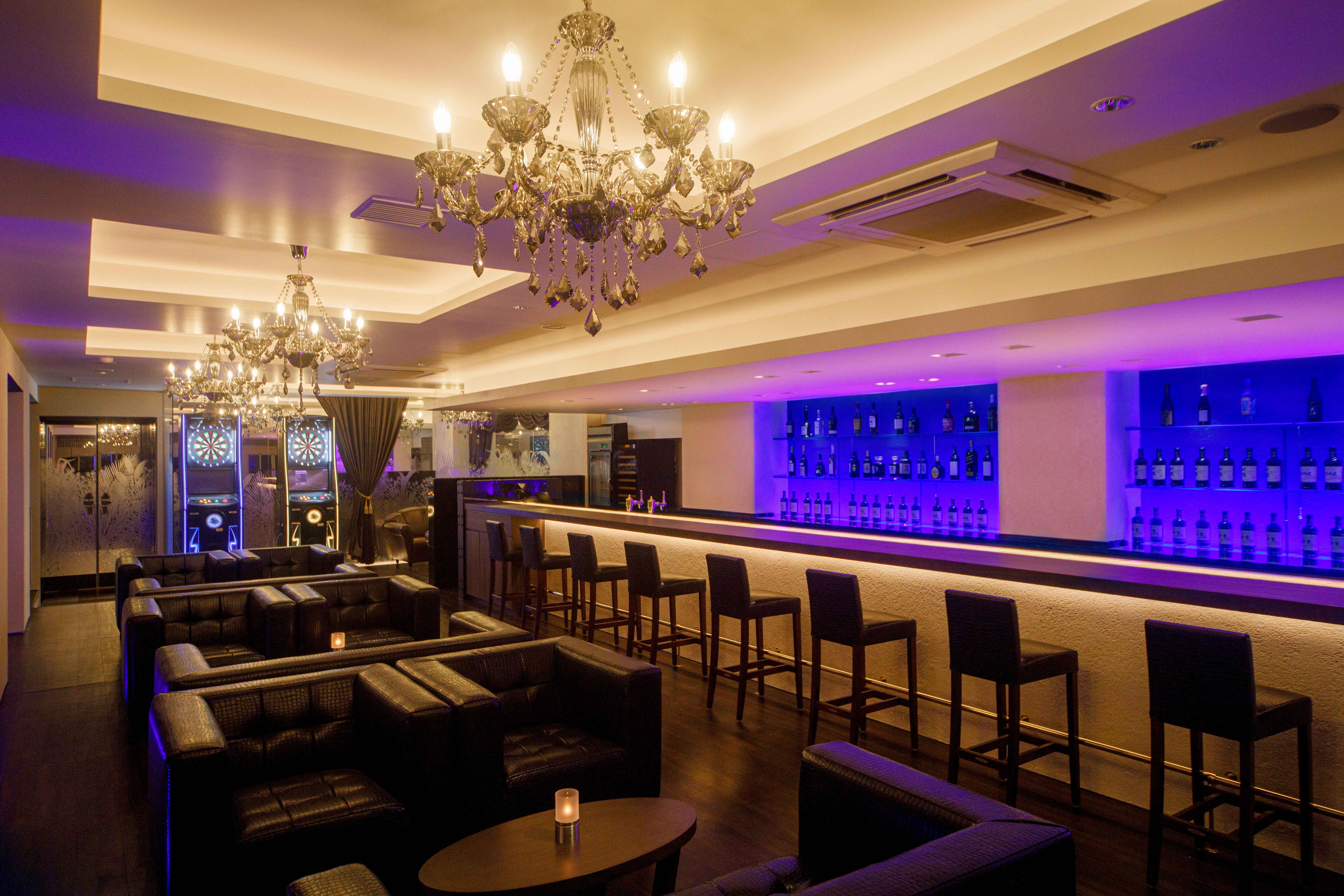 ★GOAL STUDIO★ KIRAKIRA BEACH NAMA BIRU TEECHARCOAL G4MTS70 Bar ＆ lounge The Shigira (Miyakojima, Japan): Hours