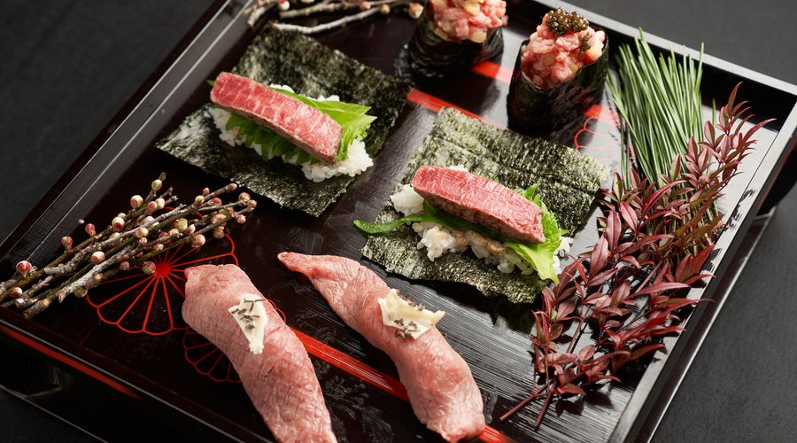 肉寿司としゃぶしゃぶの懐石コース おおいた和牛寿し