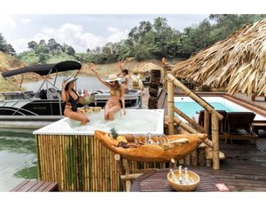 Piscina y playa