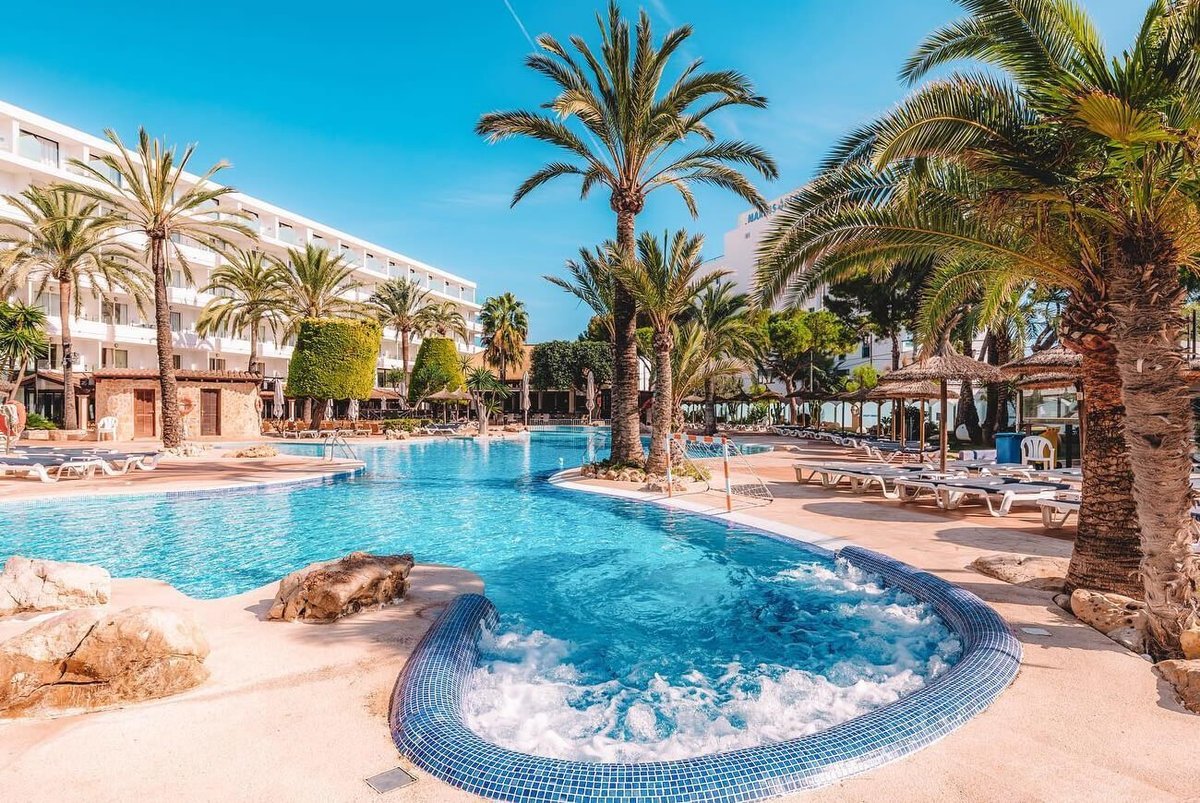 Exploring the Luxurious Experience at Bon Sol Hotel - A Comprehensive Review of https//www.thetravelmagazine.net/hotel-review-bon-sol-mallorca/