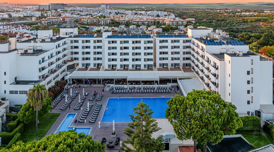 Albufeira Sol Hotel & Spa - 900meters from the Beach 