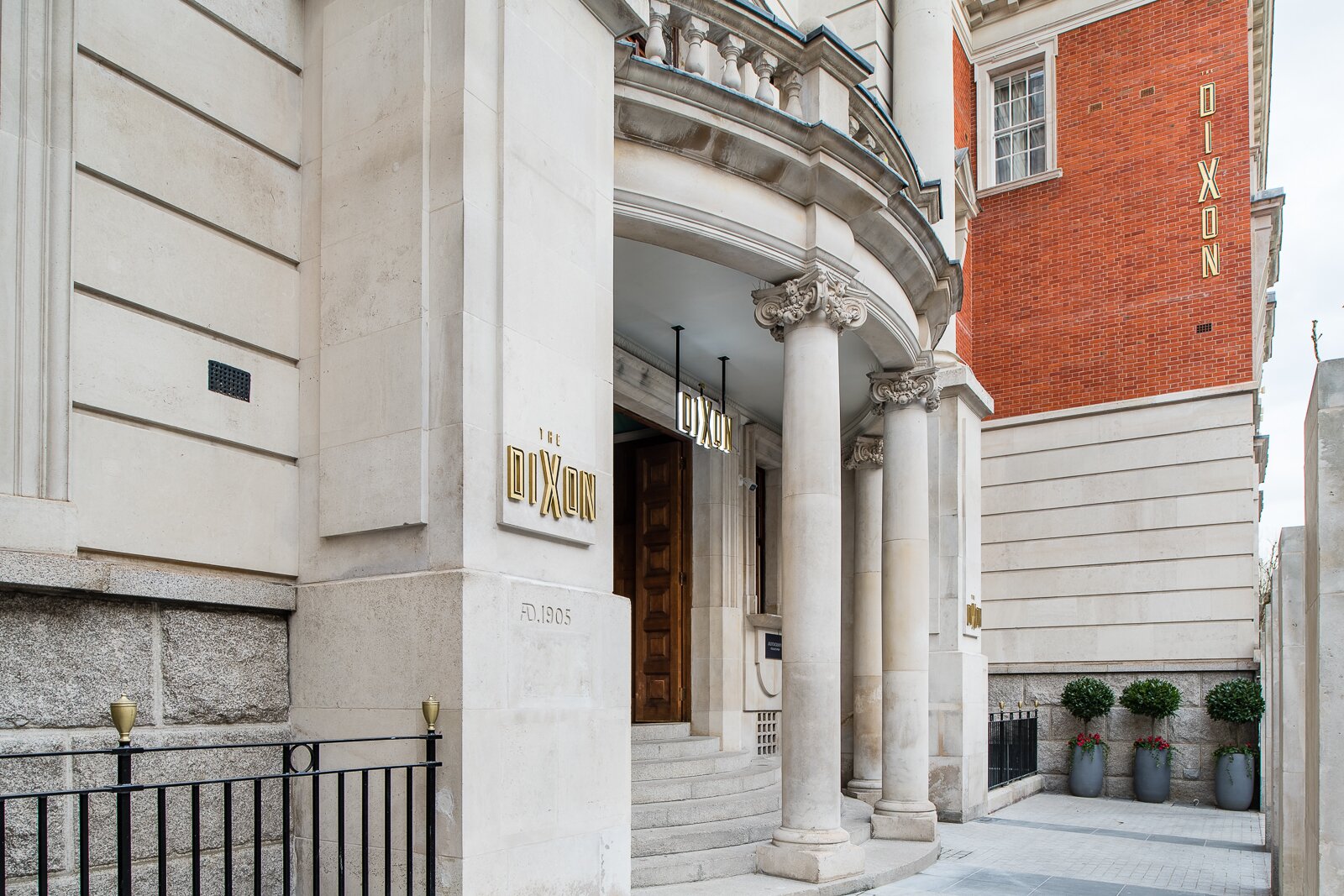 The Dixon, Tower Bridge, Autograph Collection -ロンドン
