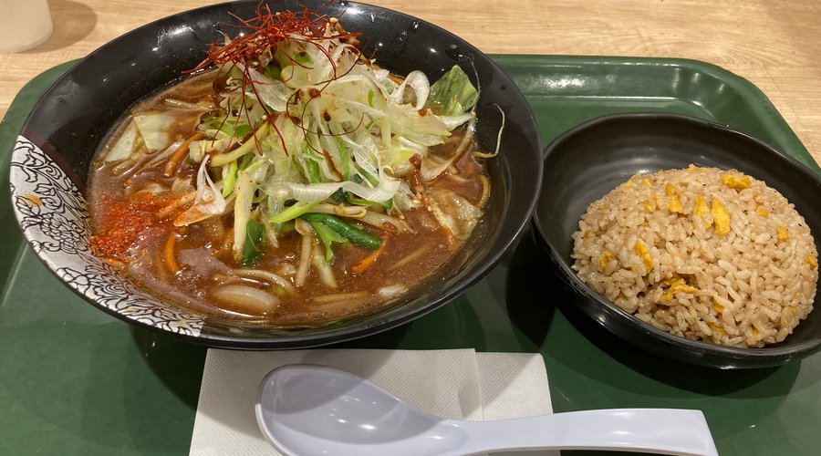 八丁味噌野菜らぁめん・半チャーハンセット