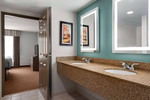 Room & Suite