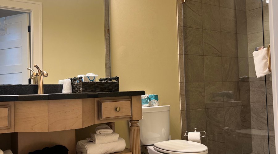 Welch King Suite Bathroom. 