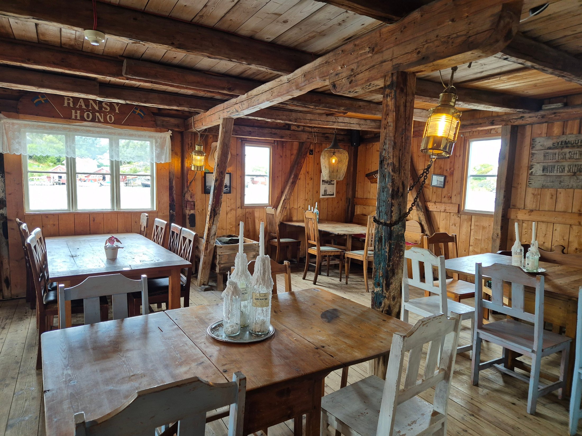 GALEJEN, Sydkoster - Vastra Bryggan - Restaurant Reviews, Photos & Phone Number - Tripadvisor