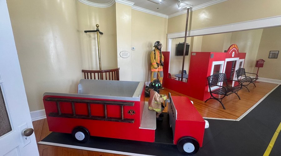 This place is well worth the visit! Tour guides and staff are very informative and accommodating. The kids play area was perfect to get out some roadtrip wiggles and kept the kids entertained.
