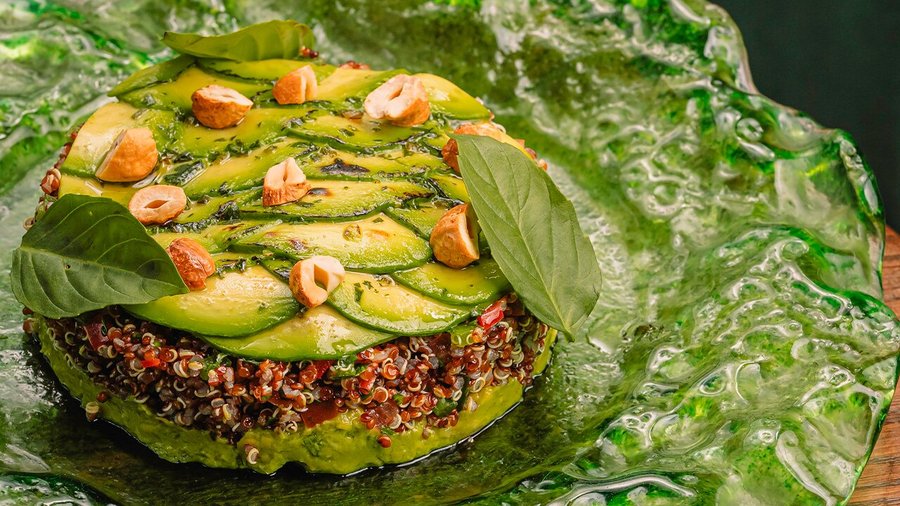 Ensalada de Aguacate y Quinoa