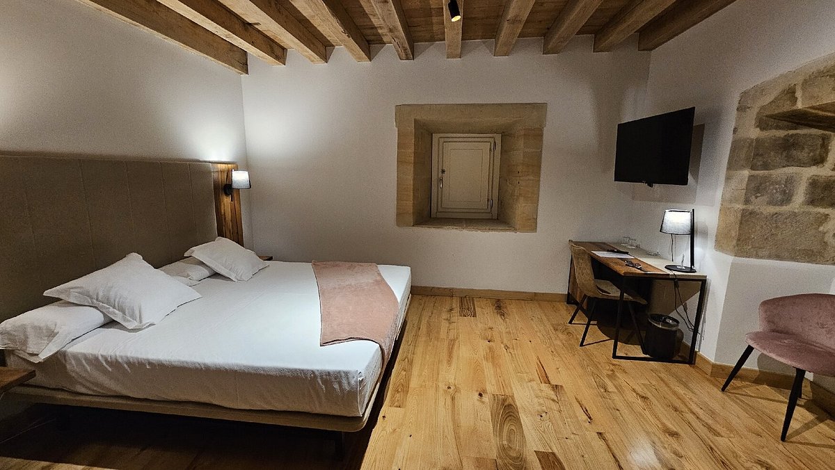 DIE BESTEN Hotels in Villaverde de Pontones 20 schon ab 20€