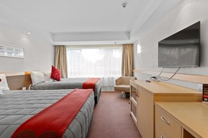 Room & Suite