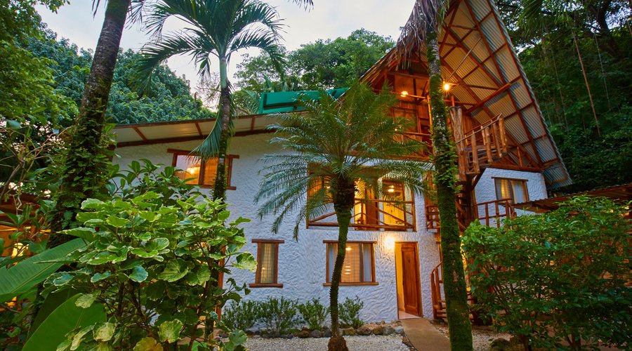 "Hotel Entre Dos Aguas" from  outside.