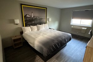 Room & Suite