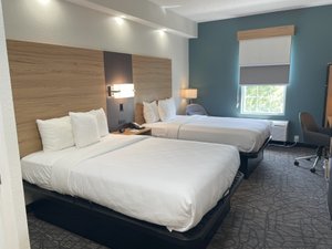 Room & Suite