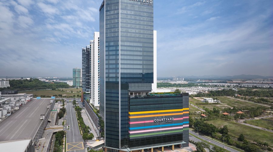 Courtyard Setia Alam Facade Day Shot