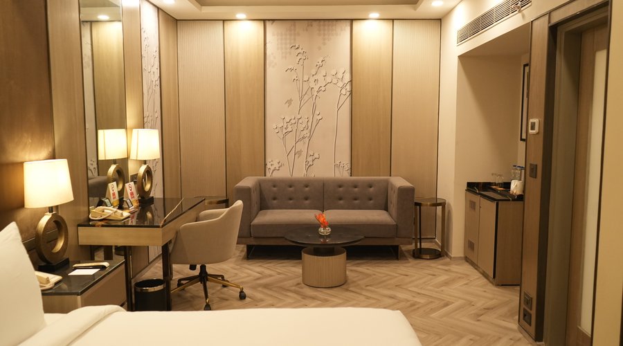 Junior Suite King Bed