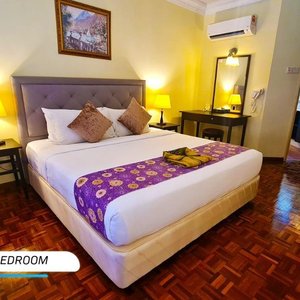 BEDROOM JUNIOR SUITE