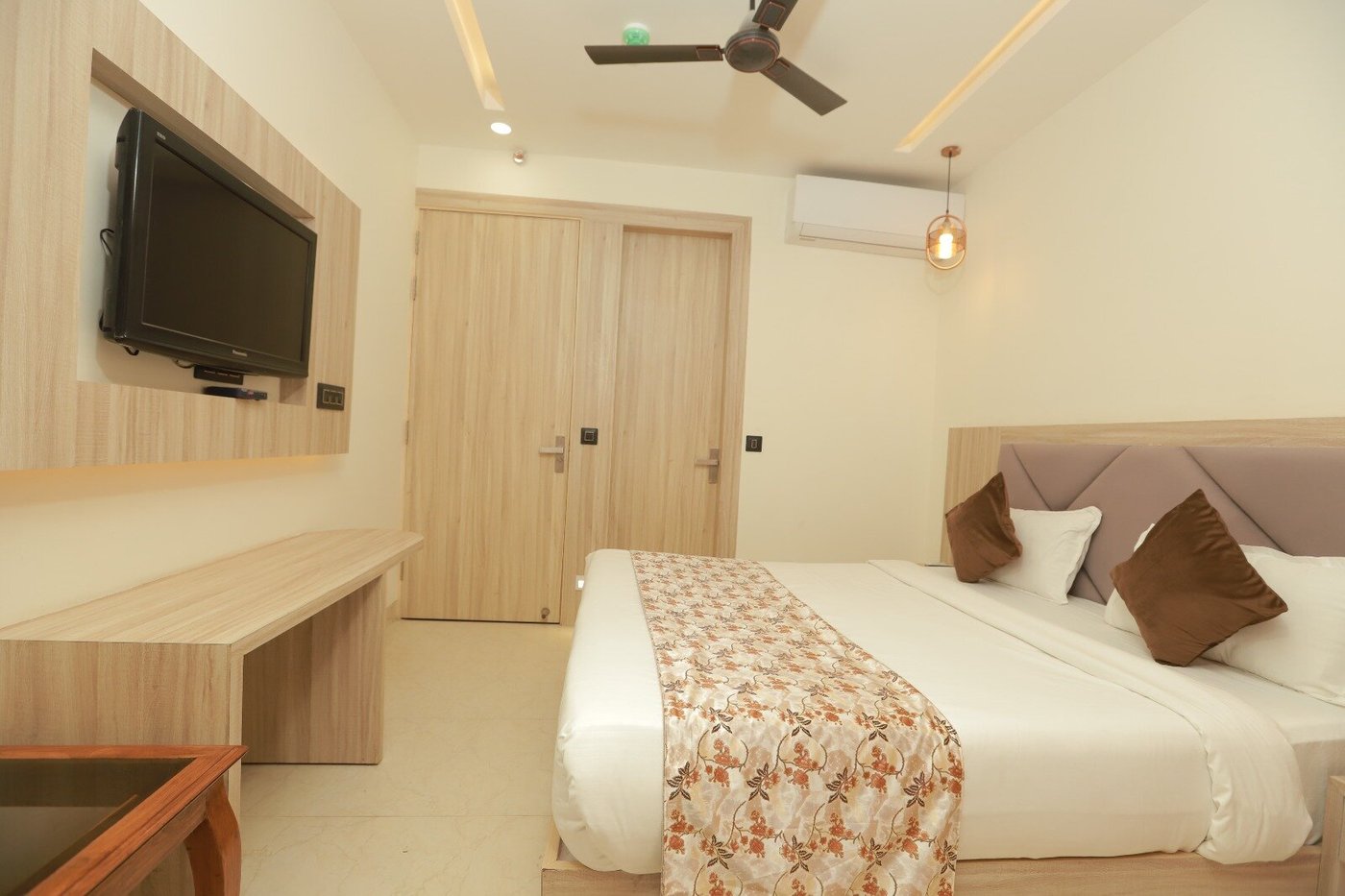 Hotel Global Inn A Unit By Quality Inn (뉴델리) - 호텔 리뷰 & 가격 비교