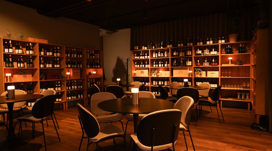 VININVESTOREN BAR & BUTIK, Aarhus - Menu, Prices & Restaurant Reviews - Tripadvisor