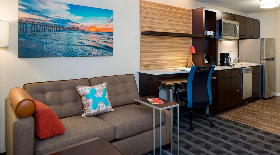 King Studio Suite - Living Area