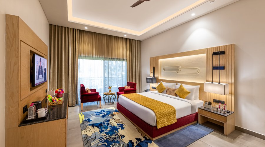Rooms & Suites