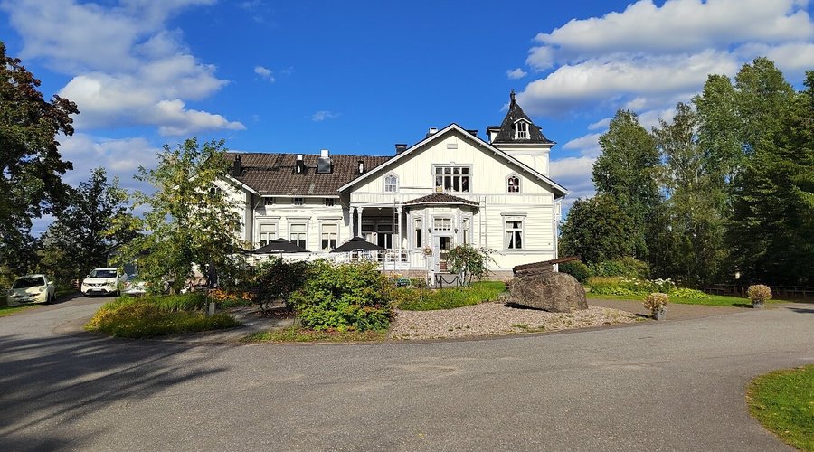 Ulkokuva, päärakennus